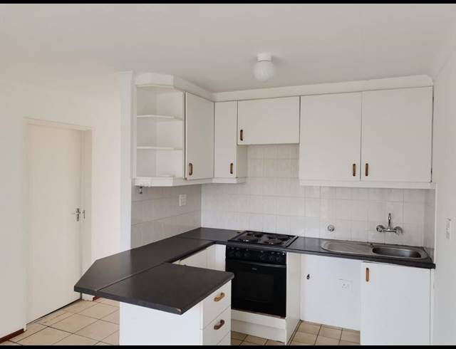 2 BEDROOM PROPERTY TO RENT IN OAKGLEN